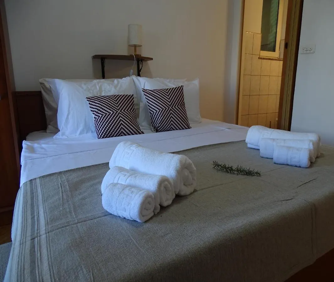 Lovely 3 Bedroom Apartment Lemi Near Beach Rtina