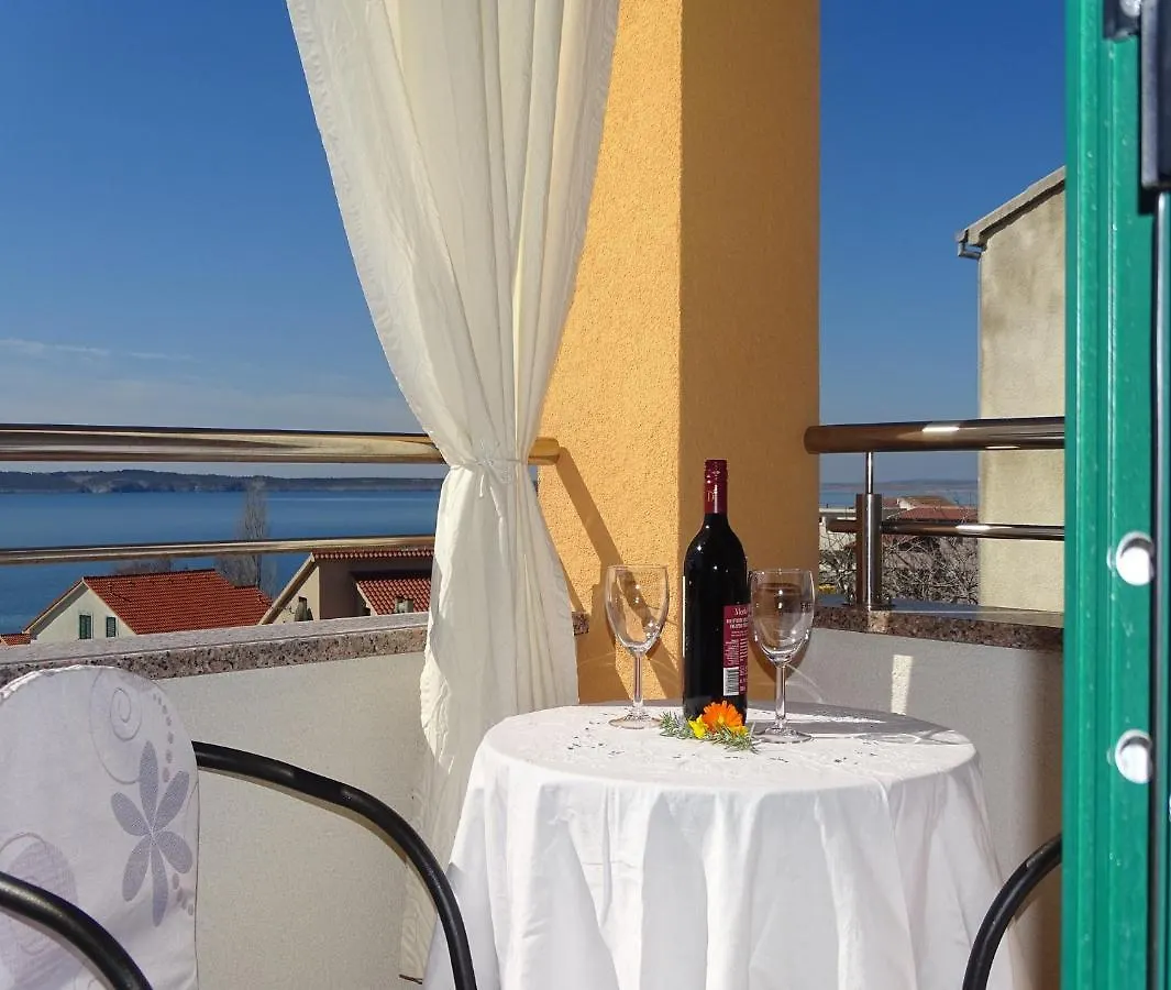 Lovely 3 Bedroom Apartment Lemi Near Beach Rtina