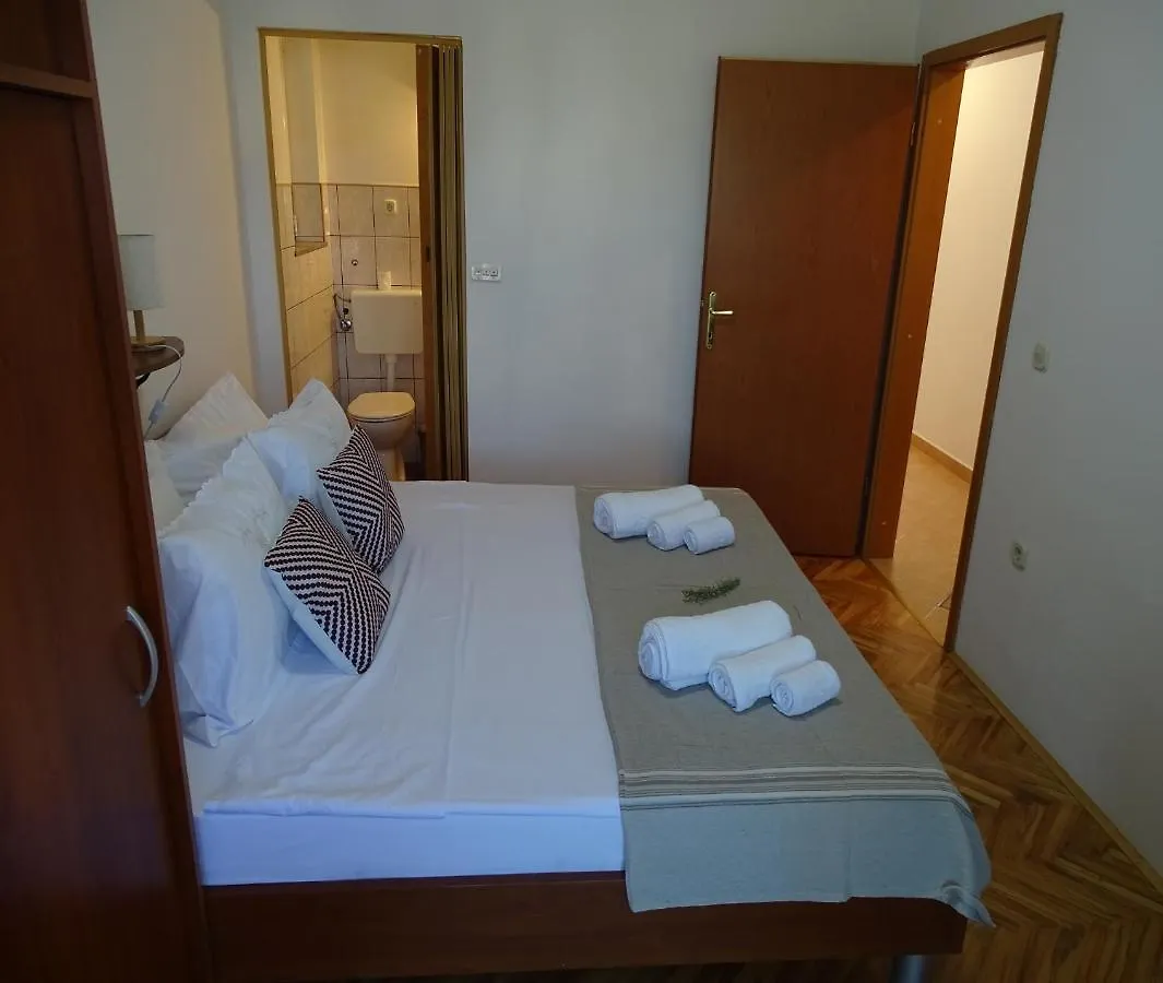 Lovely 3 Bedroom Apartment Lemi Near Beach Rtina Croatia