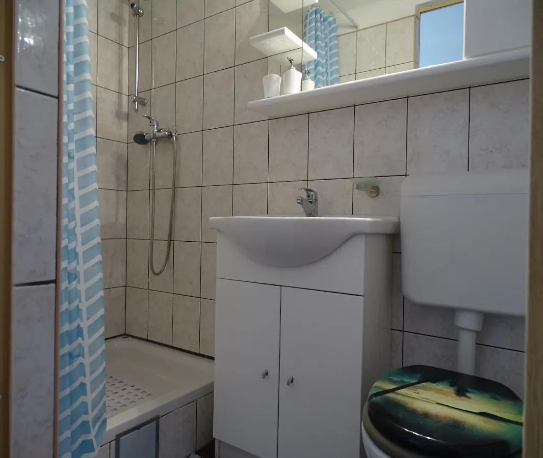 Lovely 3 Bedroom Apartment Lemi Near Beach Rtina